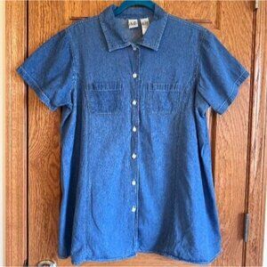 Duo Maternity Button Up Shirt Blue Collared Short Sleeve L